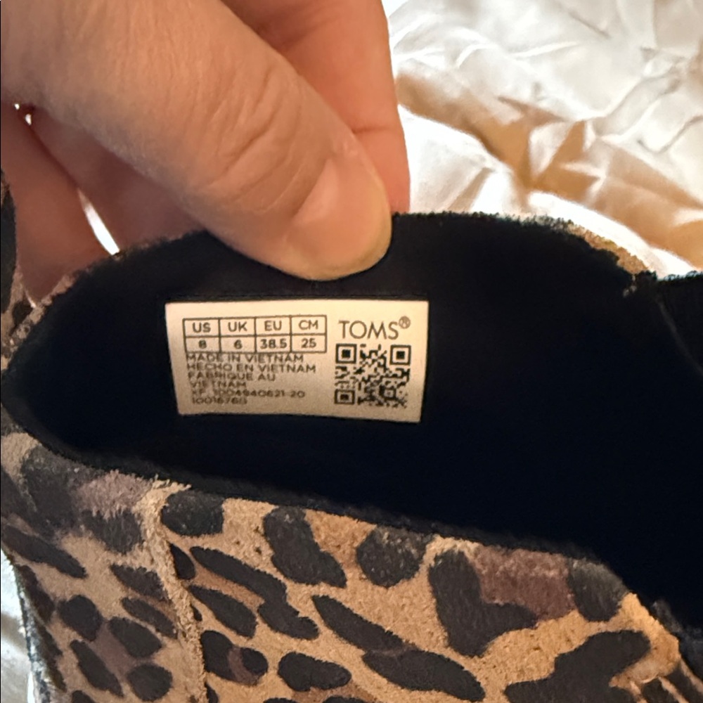 Leopard Print Toms - Picture 3 of 4
